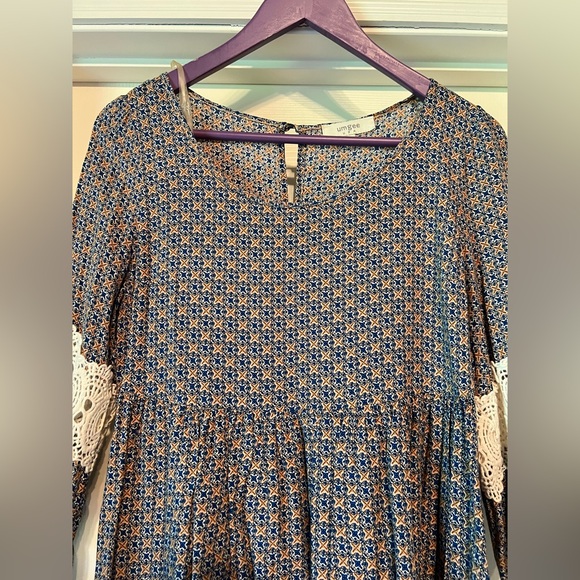 Umgee Blue and Brown/Gold Pattern Mini Dress with Lace Sleeves - Picture 2 of 9